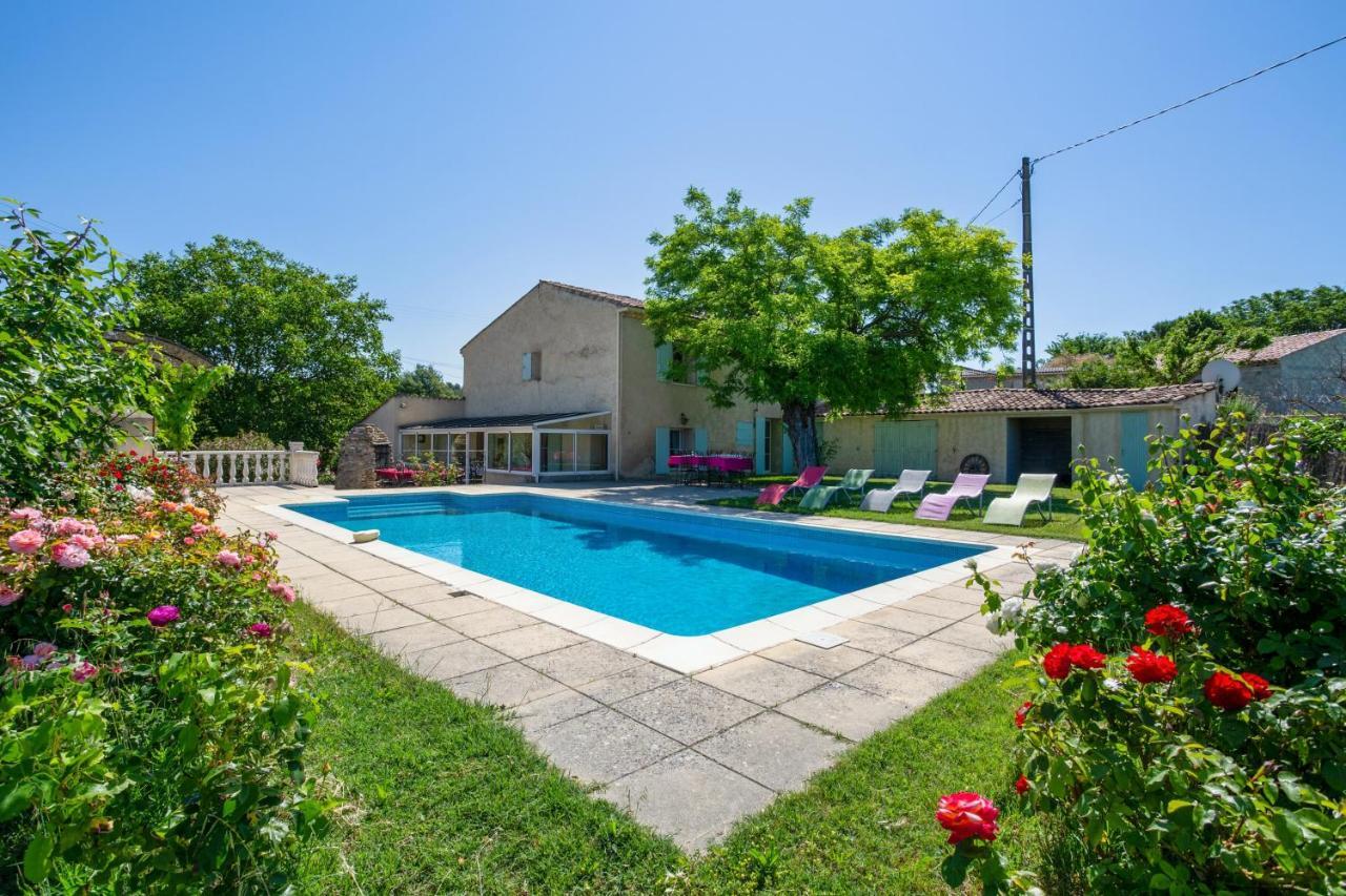 Villa Charmante A La Tour-D'Aigues Avec Piscine Privee Exterior photo
